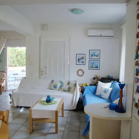 Villa With Private Garden In Halkidiki *