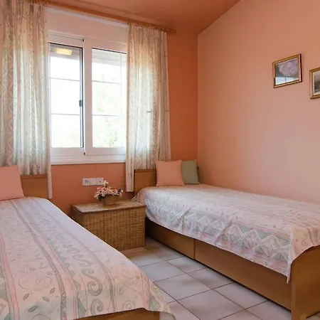 With Private Garden In Halkidiki Villa *