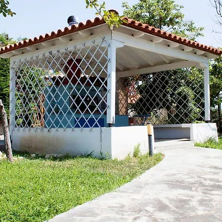With Private Garden In Halkidiki Βίλα NEA PROPONTIDA
