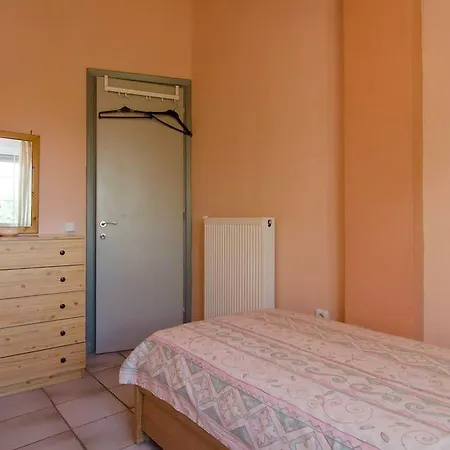 Villa With Private Garden In Halkidiki